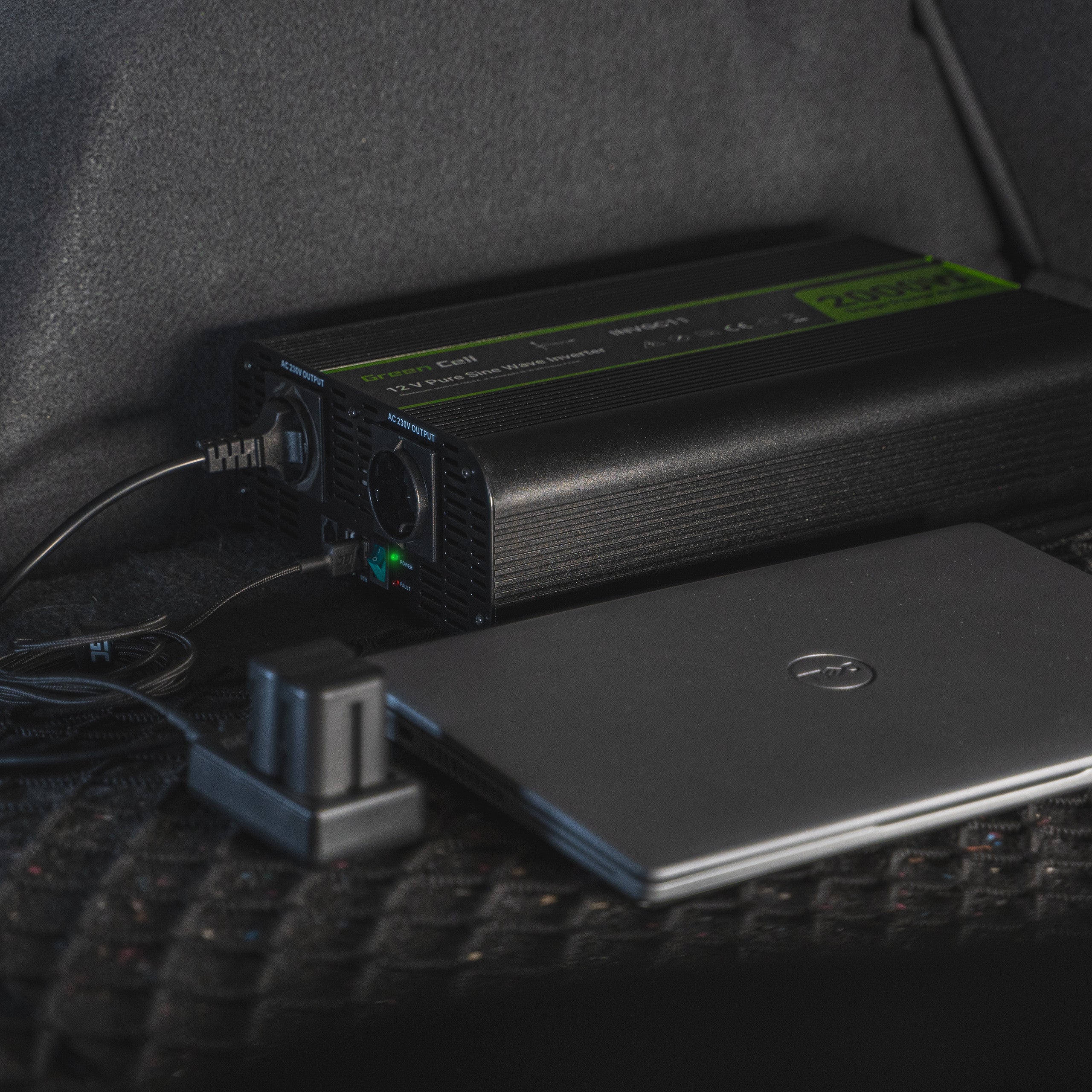 Green Cell Power Inverter PRO 12V to 230V 1000W/2000W Pure sine wave - 2 | Shopply